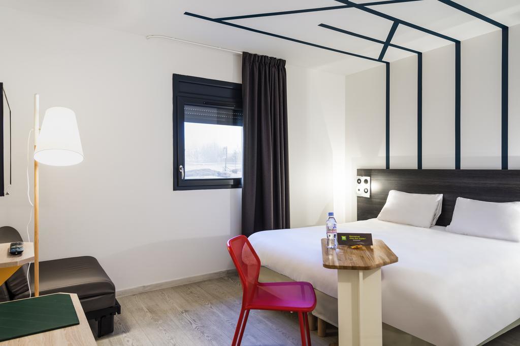 Ibis Styles Rouen Val De Reuil Hotel Val-de-Reuil Exterior foto